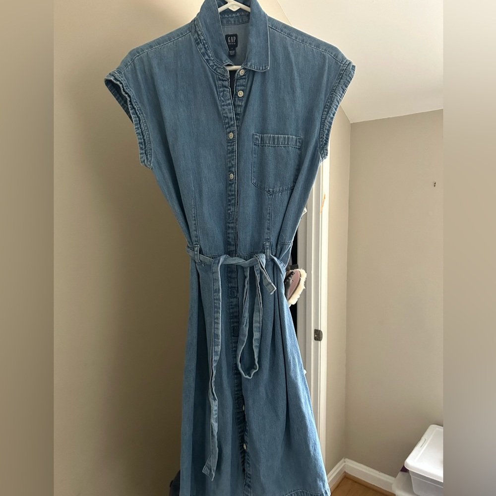 Gap Denim dress - size small button up